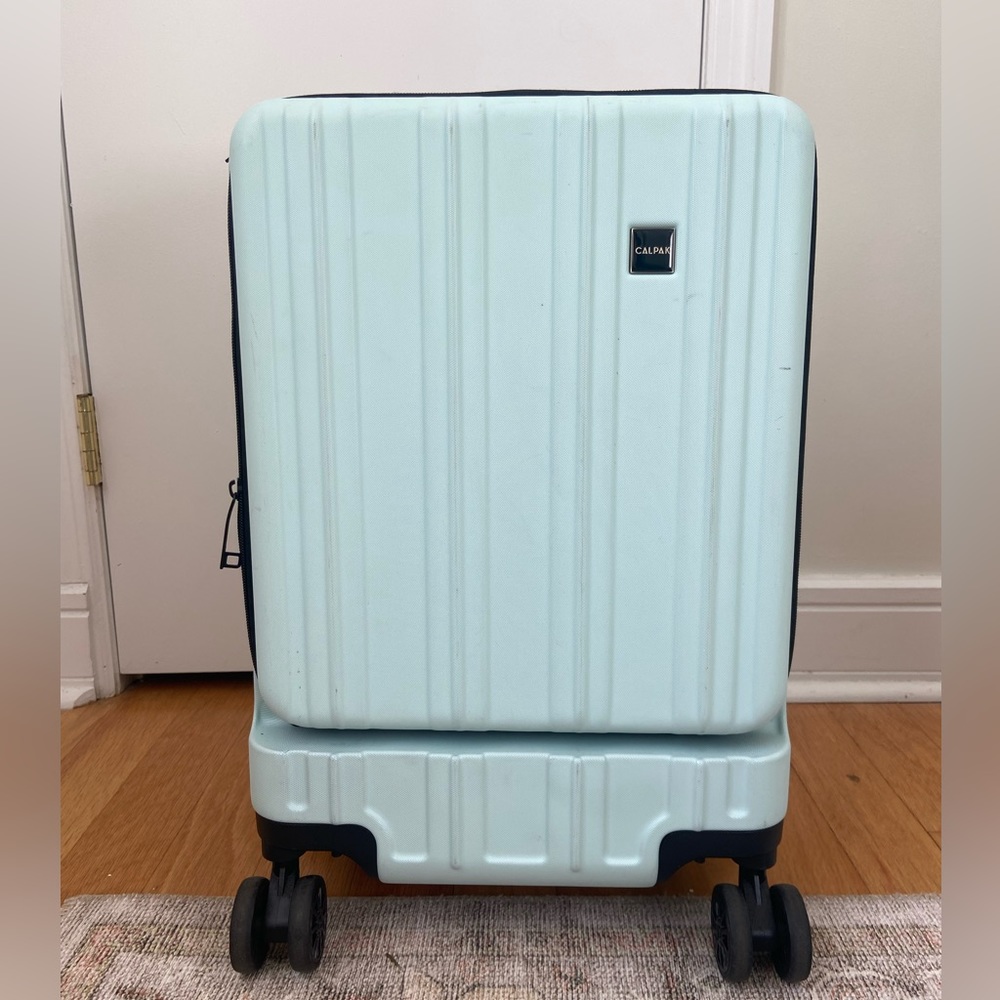 Calpak Hardside Spinner Carryon Luggage 20inch